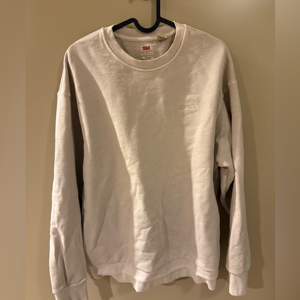 Levi’s Cream Authentic Crewneck Sweatshirt Relaxed Fit